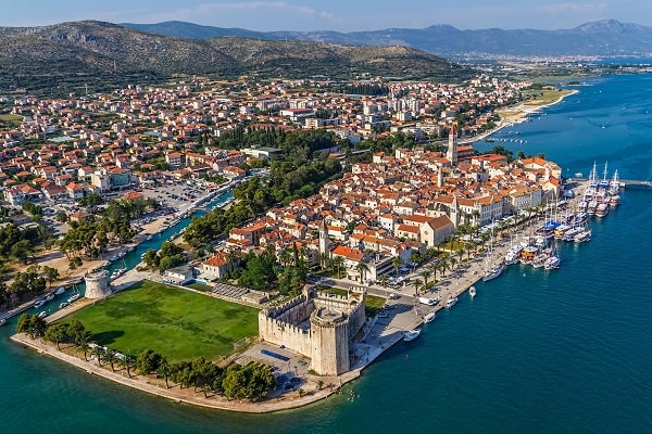 Közvetlen kapcsolat a szállásadóval Trogir