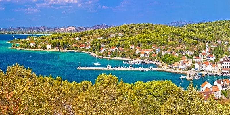 Szigetek Zlarin és Prvić - a Šibenik-szigetcsoport rejtett ékszerei